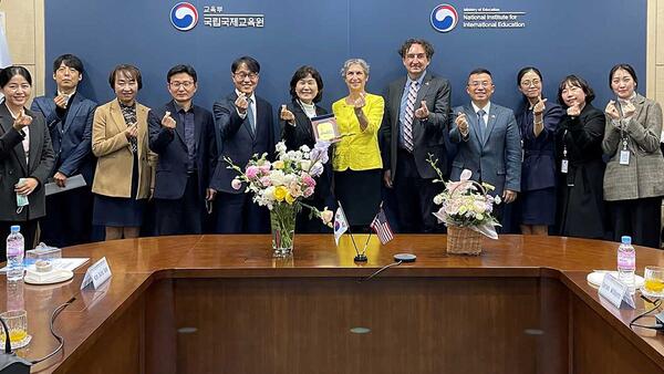 Ministry of Education of Korea w/ Provost